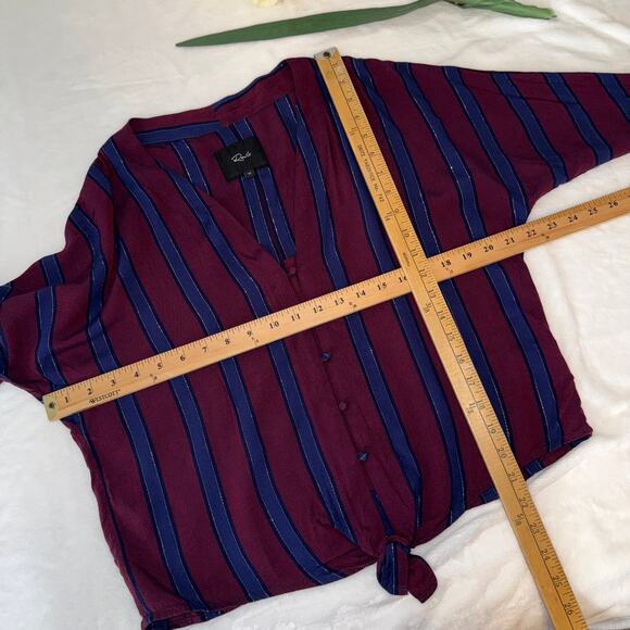 Rails Sloane Janeiro Stripe Button Down Tie Top Women’s Medium Burgundy Navy - Picture 9 of 14